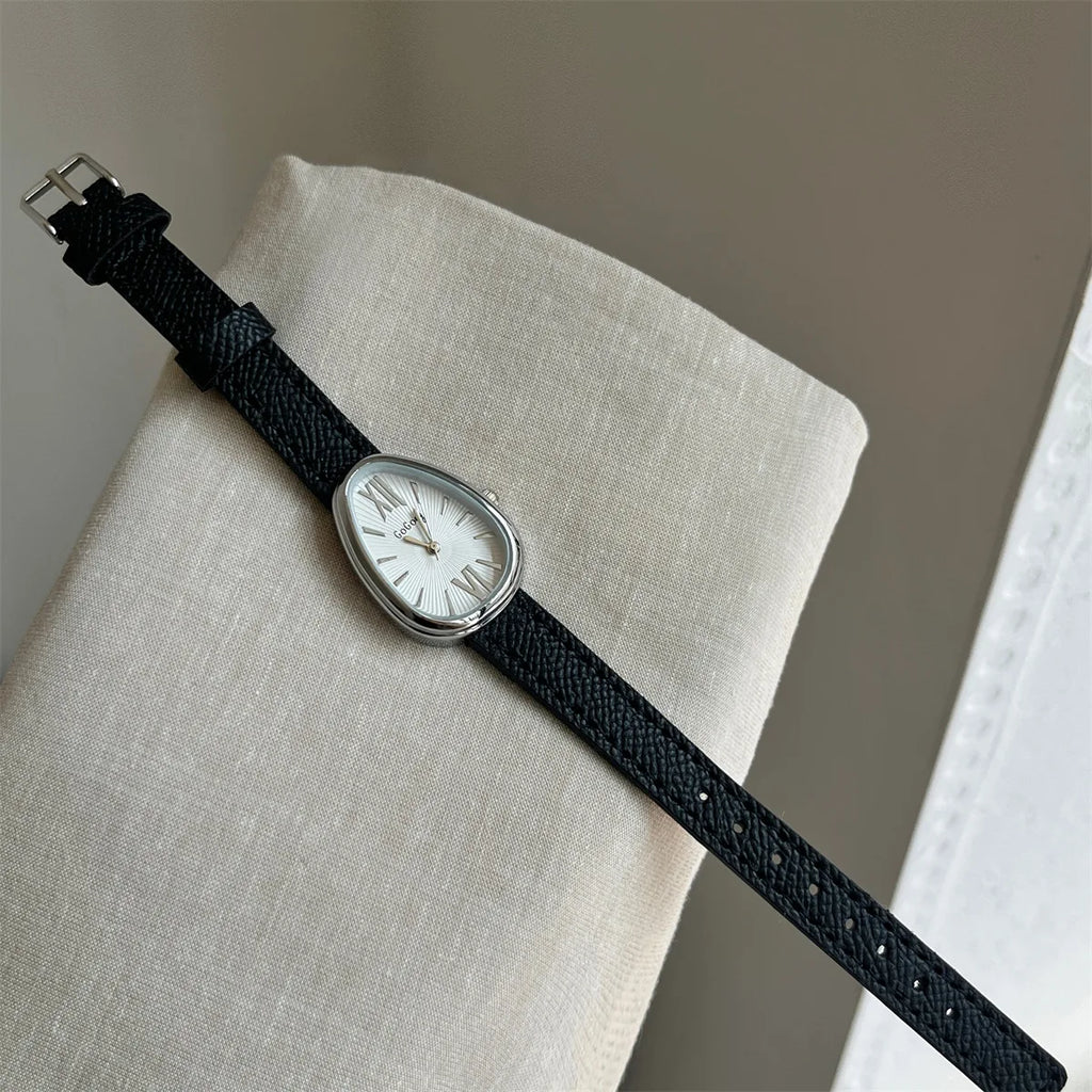 Women’s quartz timepiece for casual outfits.