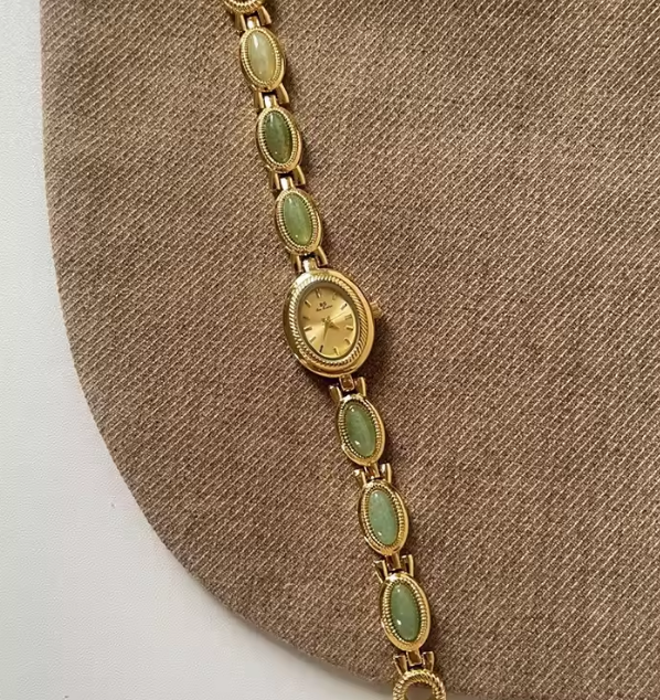 Watches Luxuryfor Woman Elegant Green JewelryQuartz Bracelet